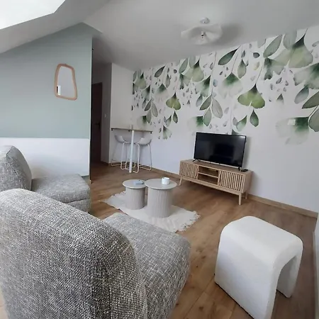 Proche Avec Jacuzzi 카미에르