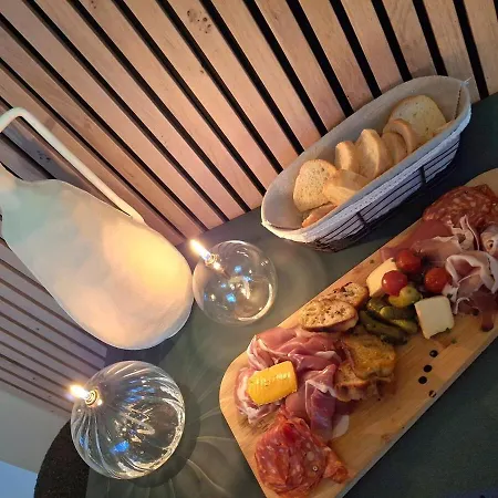 Proche Avec Jacuzzi カミエ