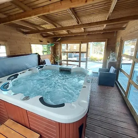 アパート Proche Avec Jacuzzi カミエ