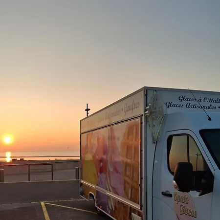 Proche Avec Jacuzzi アパート *